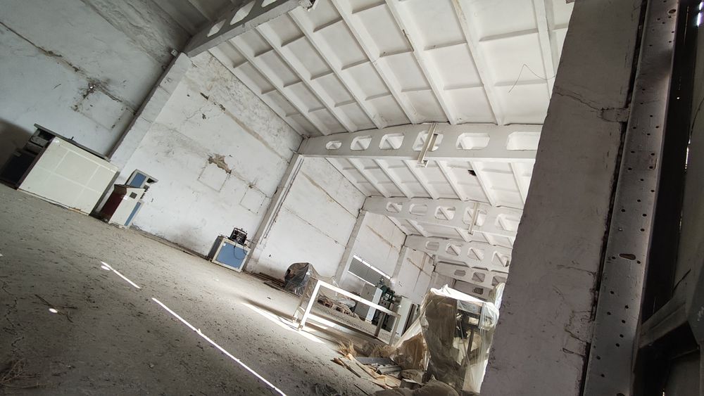 Buxoro shaxrida joylashgan 23 sotixdan iborat  noturar bino sotiladii.