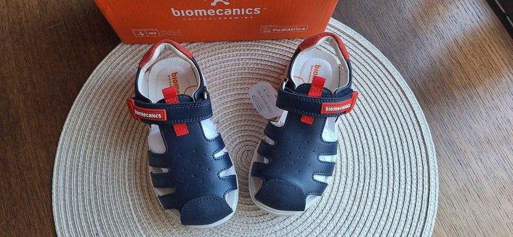Сандали, чисто нови, Biomecanics, Superfit, Geox - н.25