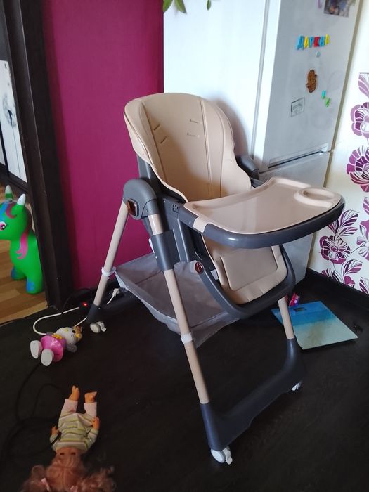 Продам стульчик для кормления