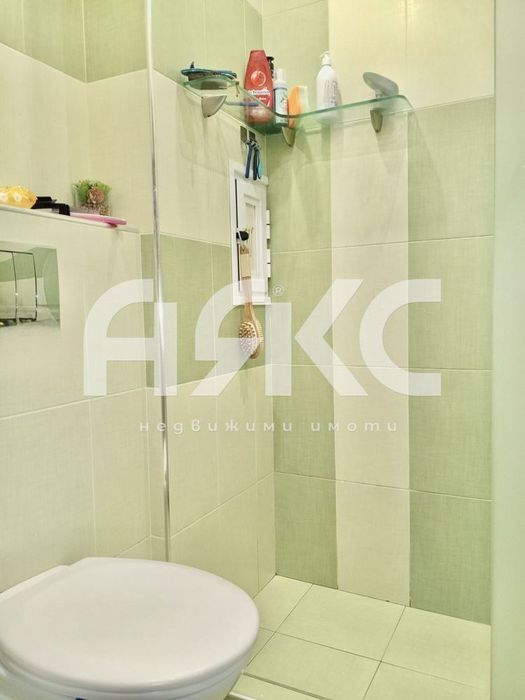 Тристаен обзаведен апартамент в кв. Гърдова глава