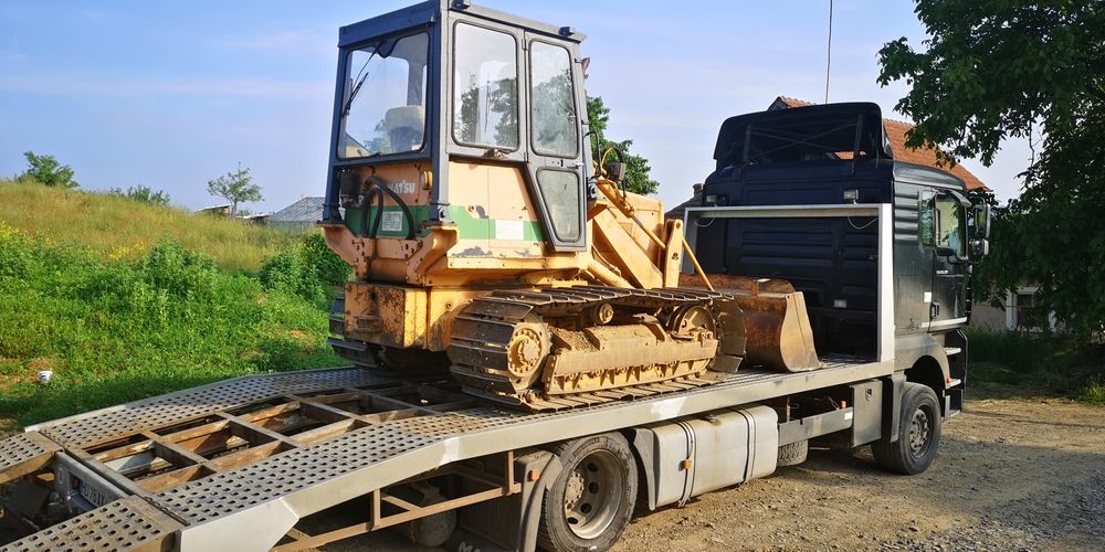 Transport utilaje, marfă, tractări auto