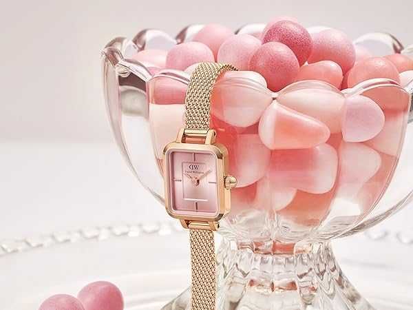 Нежен дамски часовник Daniel Wellington