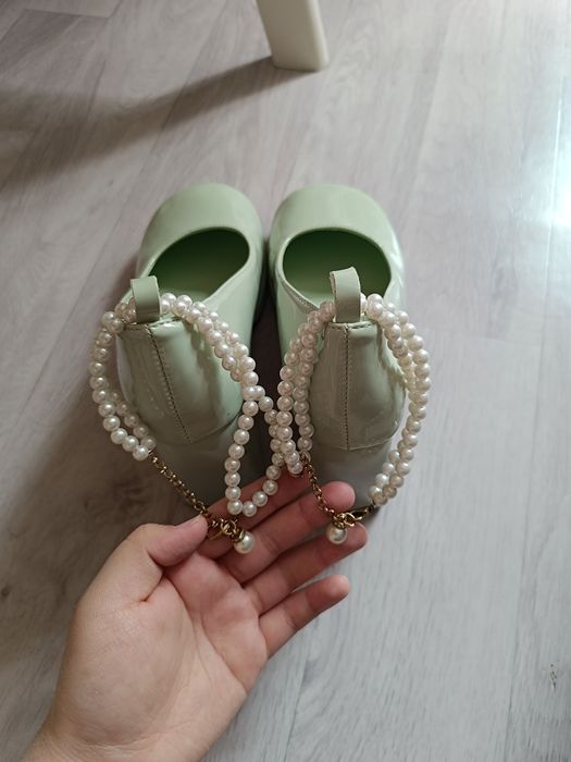 Туфли на каблуках
