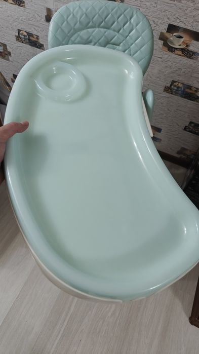 Детский стульчик-столик для кормления