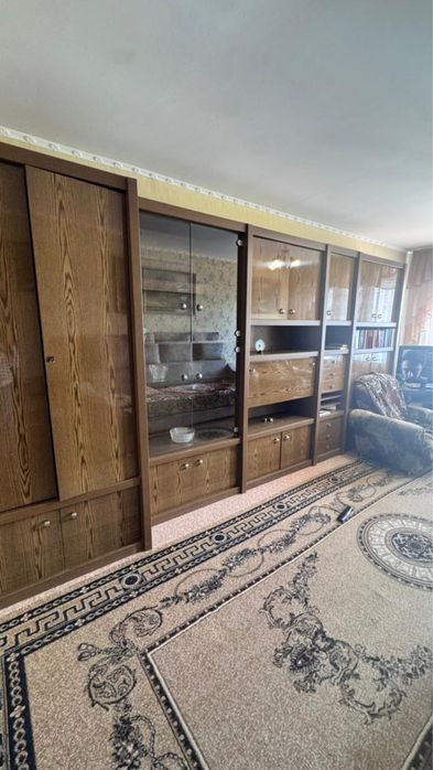 Продается шкаф/стенка для зала