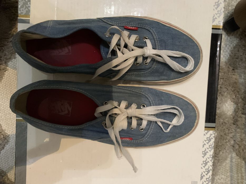 Tenisi vans, converse