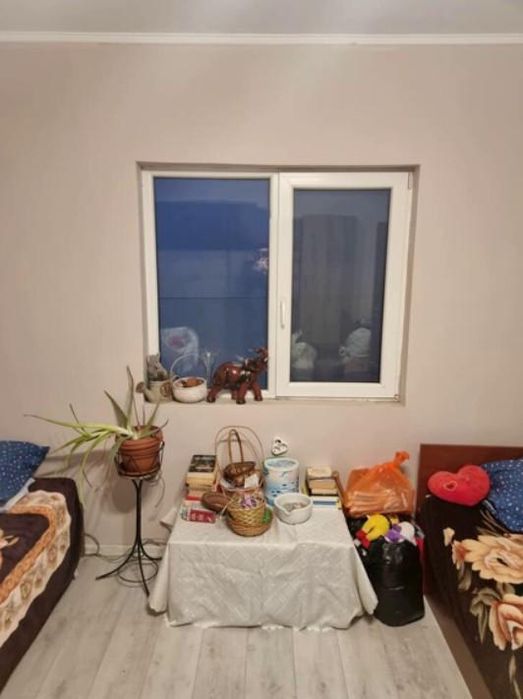 Ключ в офиса! Къща с двор в кв. Възраждане