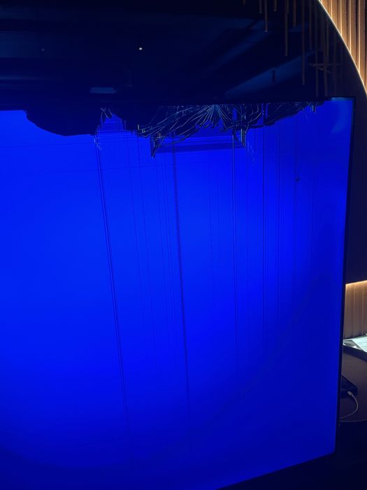 Телевизор 65 дюйм СРОЧНО!!!