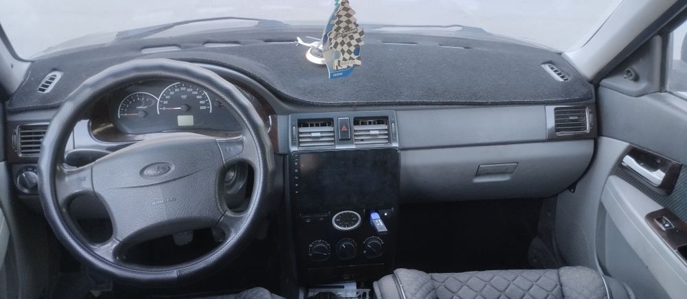 Продам Приору писать суда
