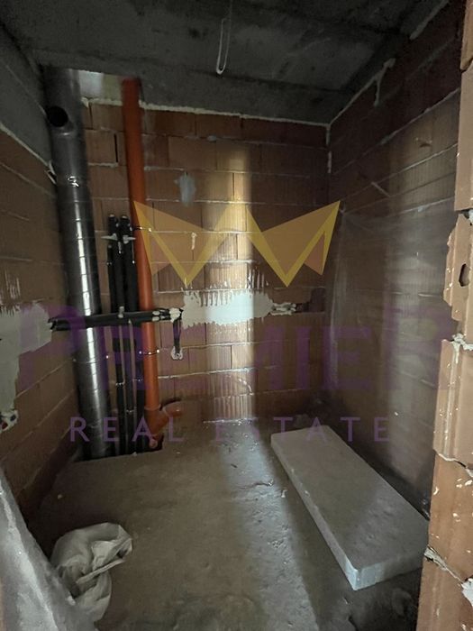 Продава се Четиристаен апартамент в София, Полигона - 140 кв.м за 2079 €/кв.м - Снимка #7