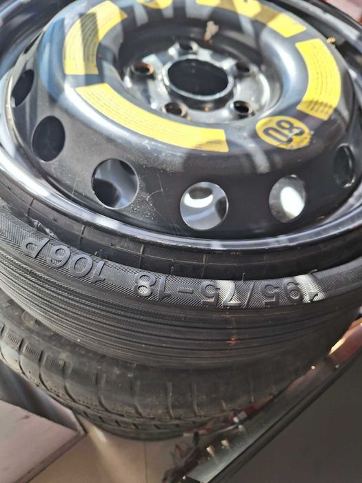 Гуми с джанти Audi + резервна Оригинални
