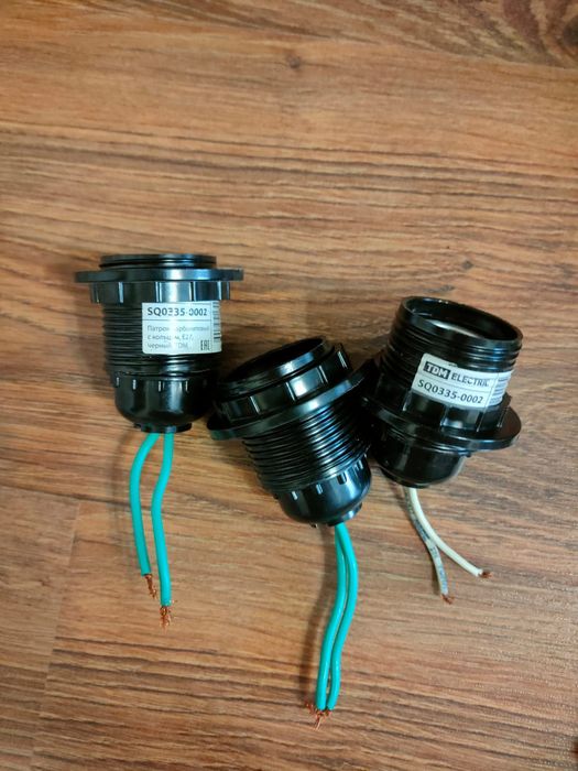 Продам плафоны по лампочки