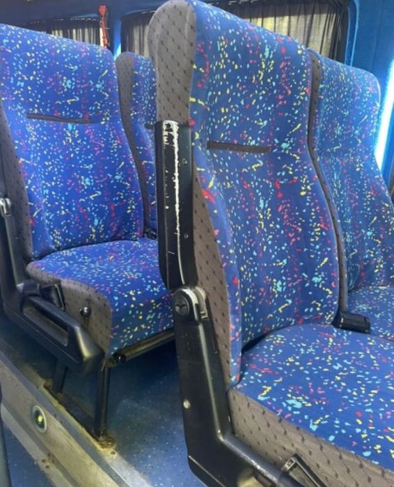 Сиденья от автобуса