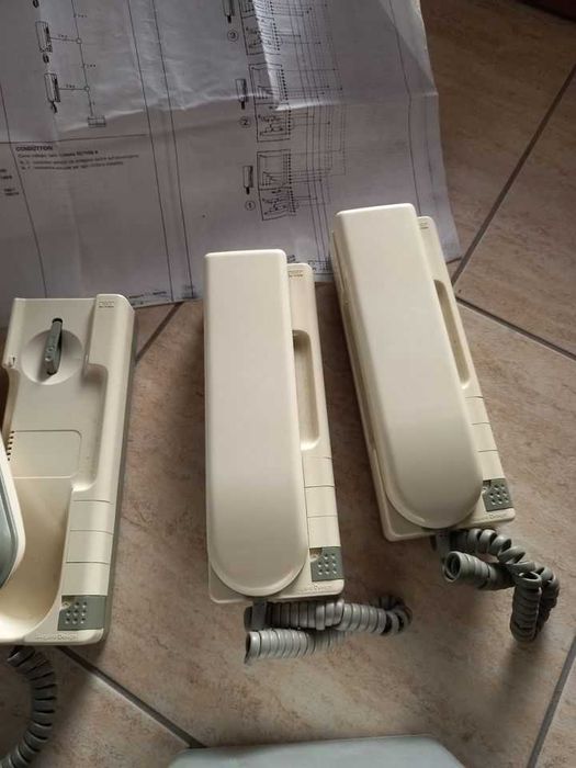 CITOFON  pentru casa cu 5 camere  de la URMET- Italia