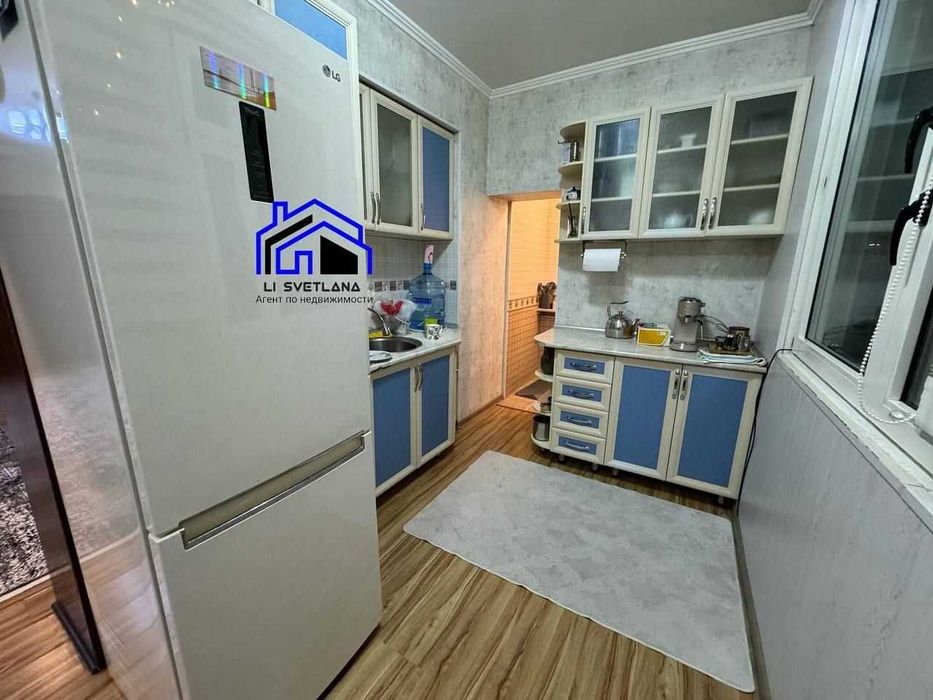 Ул, Амира Темура 3/2/4 Кирпичный 77серия балкон 2\6+1\3 можно ипатека