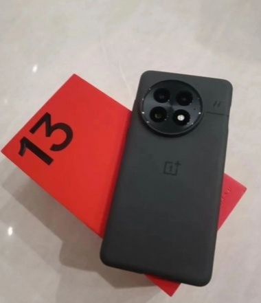 Обменяю OnePlus 13 16/512Gb