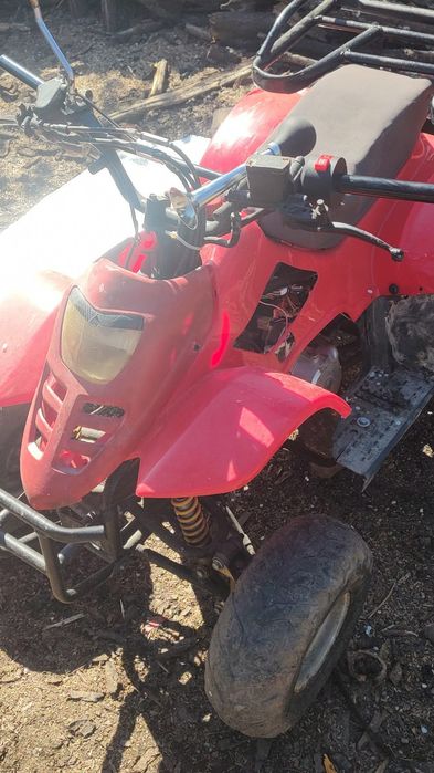 Vând ATV merge super preț negociabil
