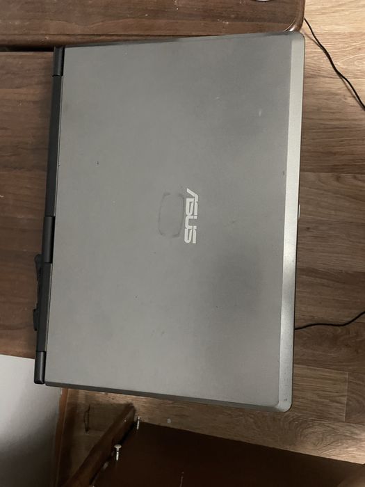Ноутбук Asus продается