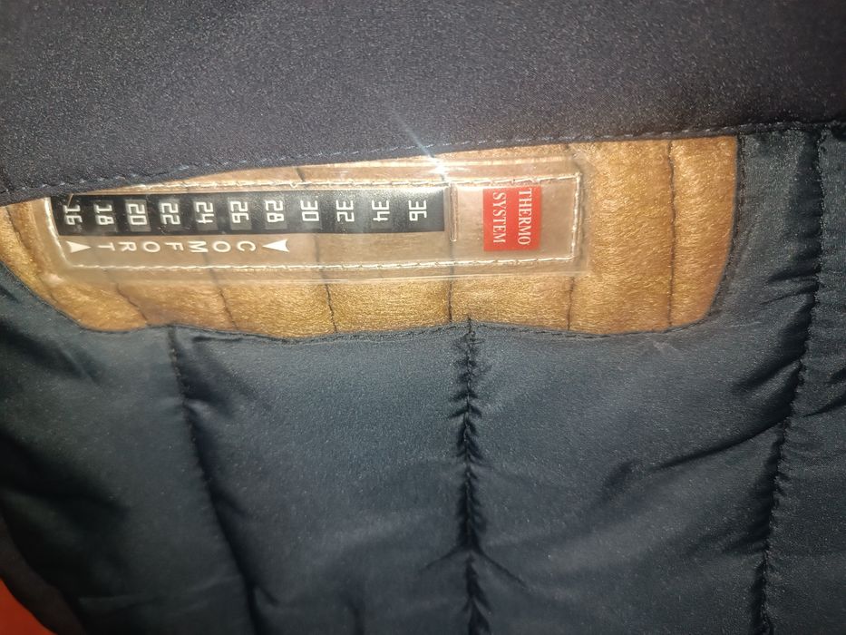 Продам зимнюю куртку