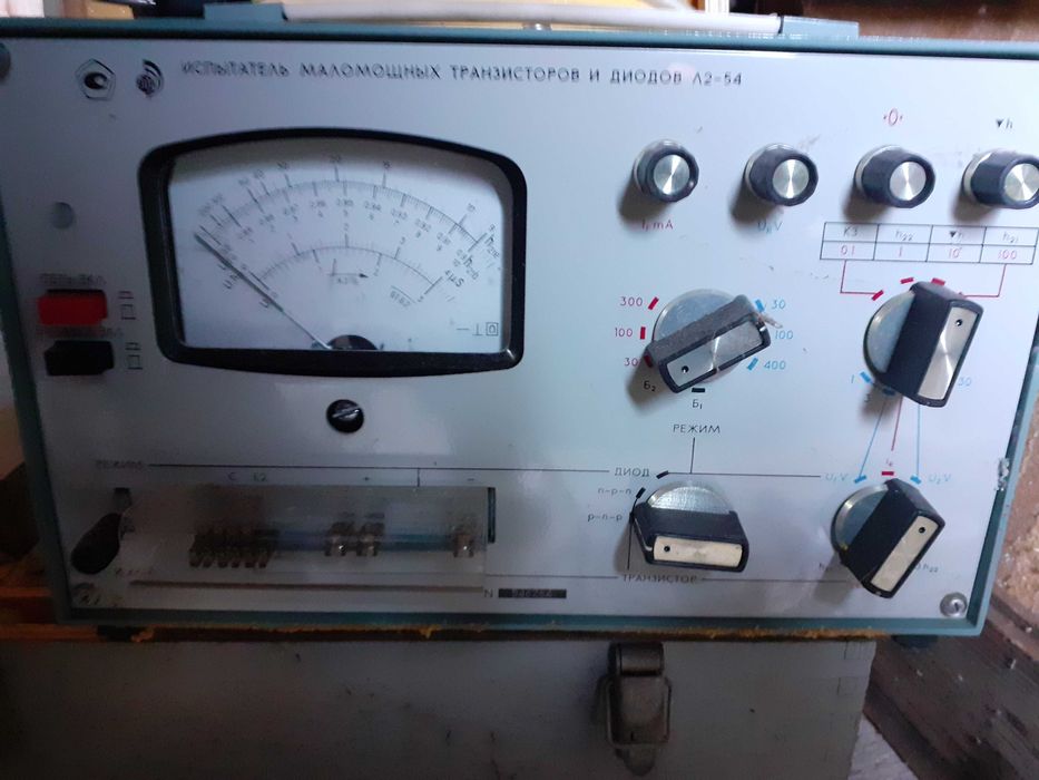 Испытатель маломощных транзисторов и диодов