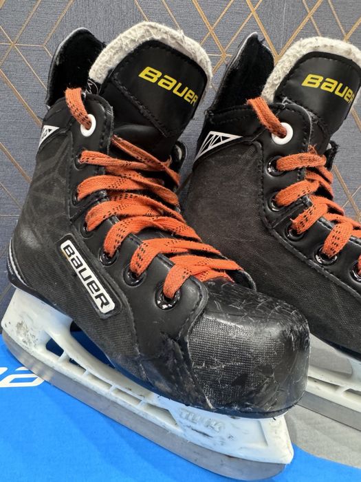 Хоккейные коньки