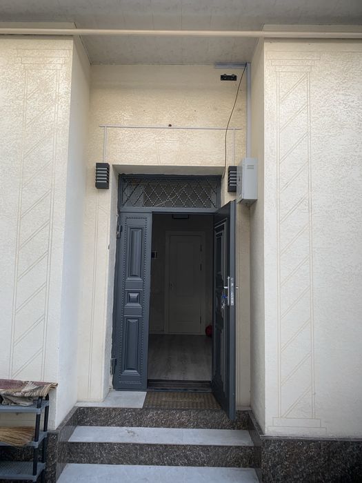 Tayyor katej uy sotiladi