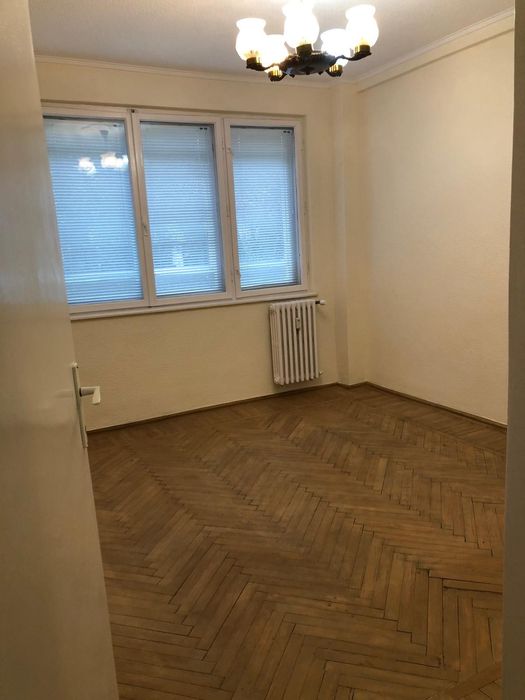 Vand apartament 3 camere