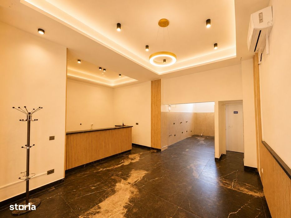 Spatiu comercial de inchiriat – Str. Ravensburg, Satu Mare Cu Vitrina