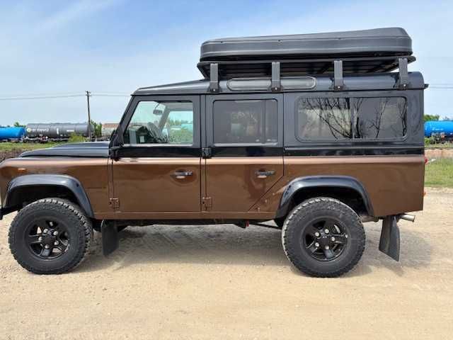 autoutilitara land rover defender puma