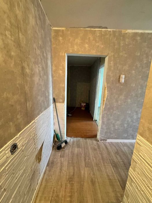 продам 2 комнатную на Есетке