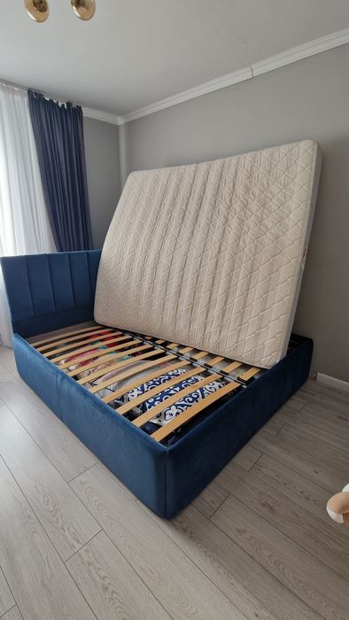 Продам двуспальная кровать