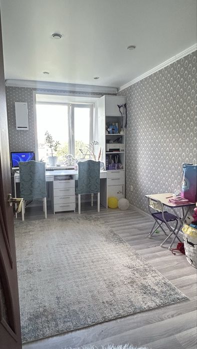 Продается 4 ком.квартира в центре