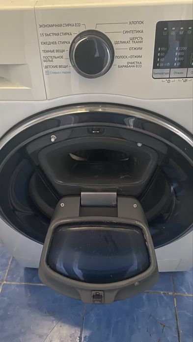 Срочно продам стиральную машинку