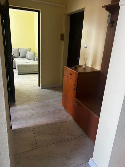 Închiriez apartament 2camere decomandate , mazepa BR-uri