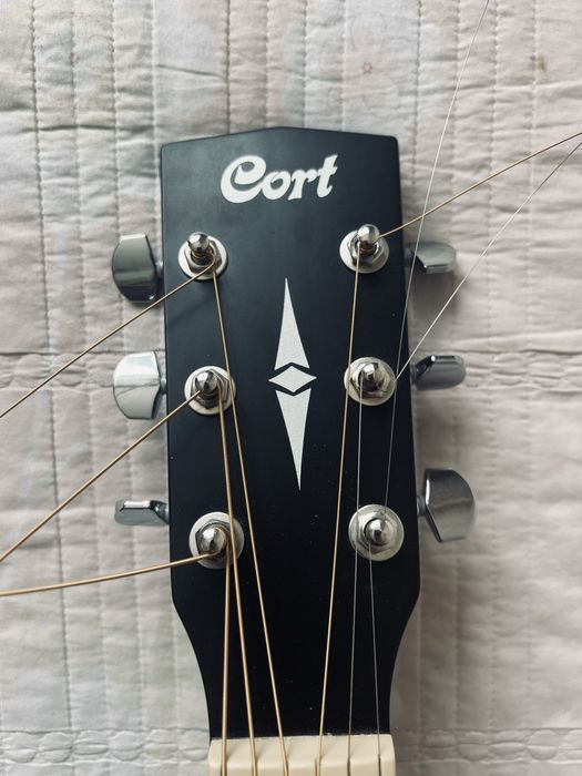 Cort Ad 810 black