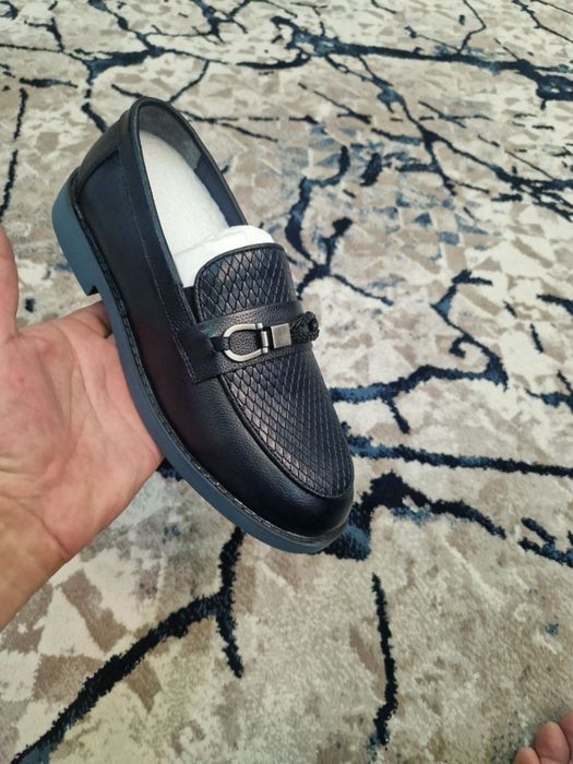 Erkaklar makasimalari optom va  donaga sotiladi