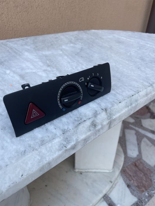 Panou Comanda Clima Aer Conditionat VWTransporter T5 2011 /7H0919158L9