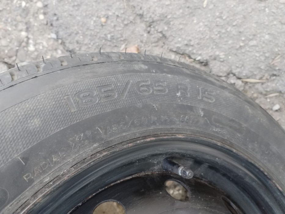 Roata de rezerva de logan