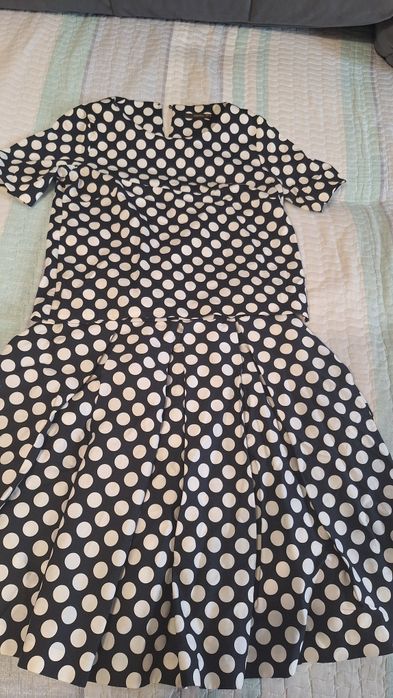 Продам женский костюм с юбкой