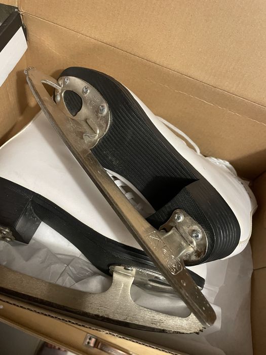 Коньки размер 35