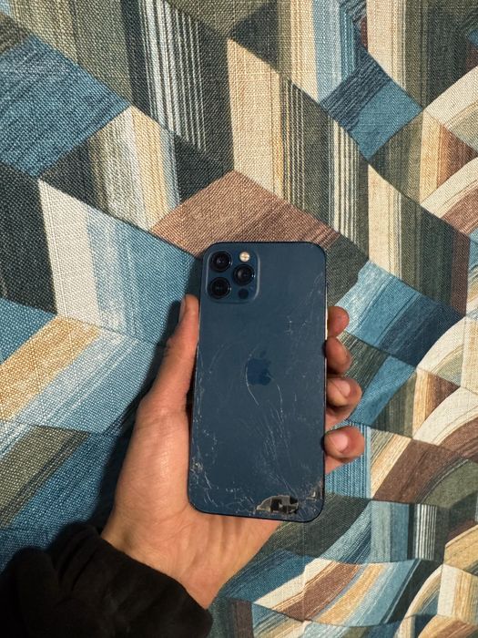 Продам Iphone 12 Pro 128gb