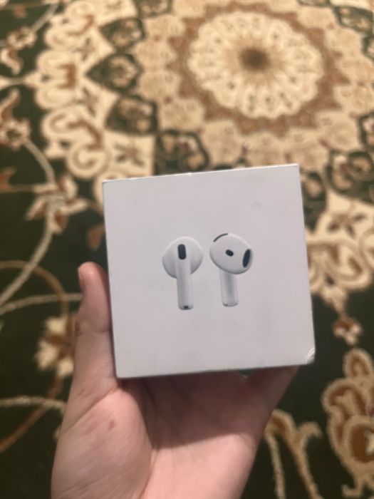 Airpods 4 новый