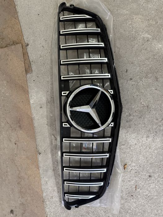 Решетка mercedes w204