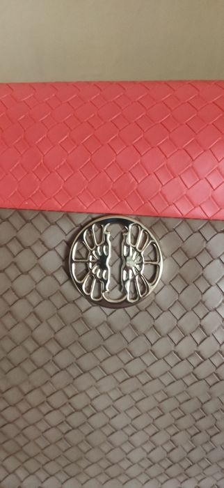 Нова чанта от Avon