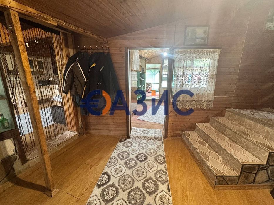 Продава се Къща в с. Просеник, Област Бургас - 565 кв.м за 163 €/кв.м - Снимка #6