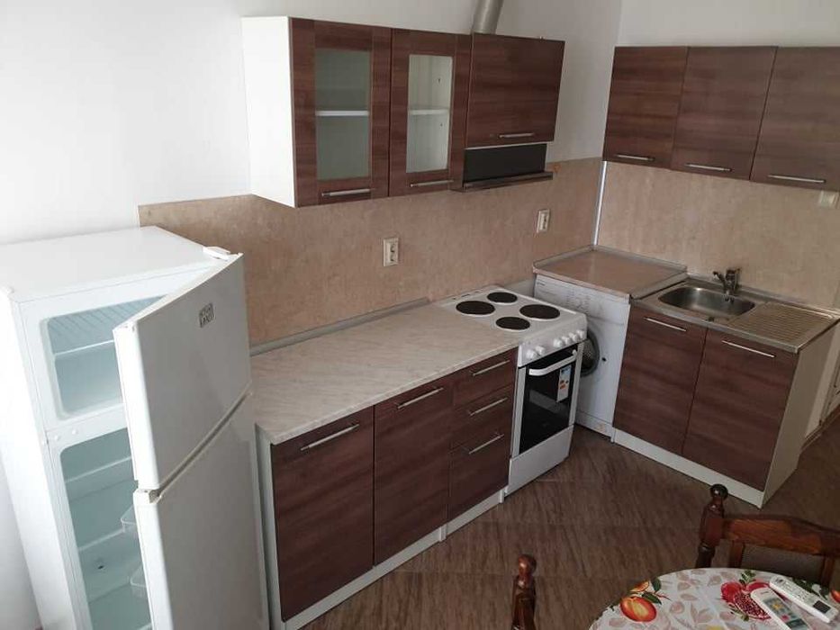 Дава се под наем Двустаен апартамент в Бургас, Възраждане - 78 кв.м за 102 € - Снимка #8