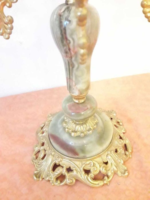 Sfejnic din bronz cu onix