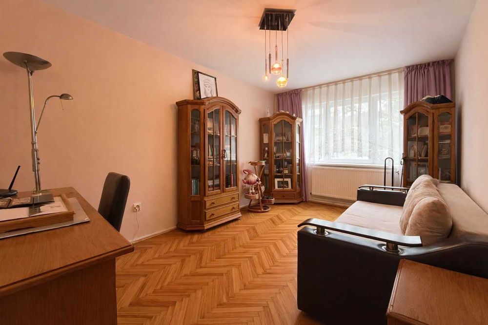 Apartament cu 3 camere etaj 2 Gheorgheni