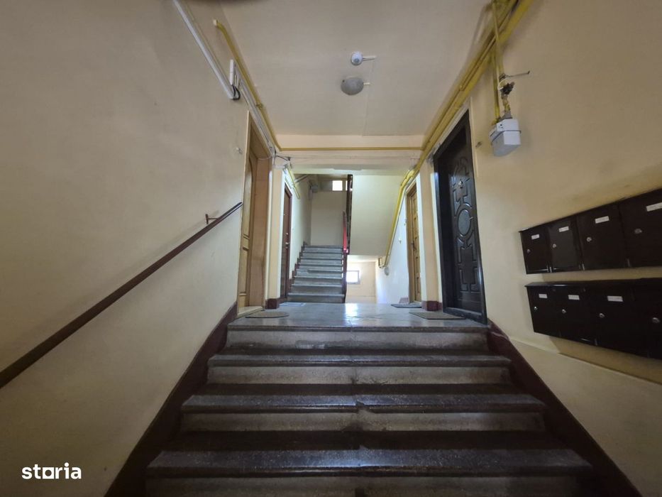 Apartament 3 camere, bloc izolat ,Vlaicu ,etaj intermediar