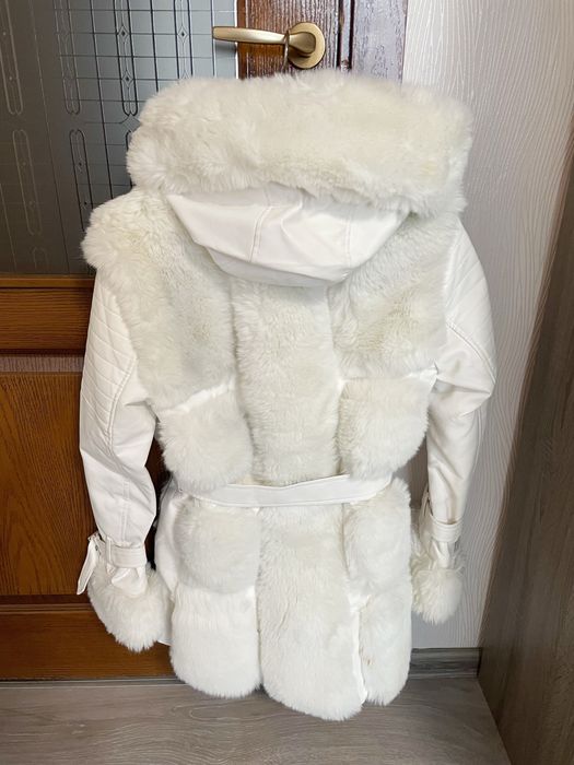 Бял кожух с колан